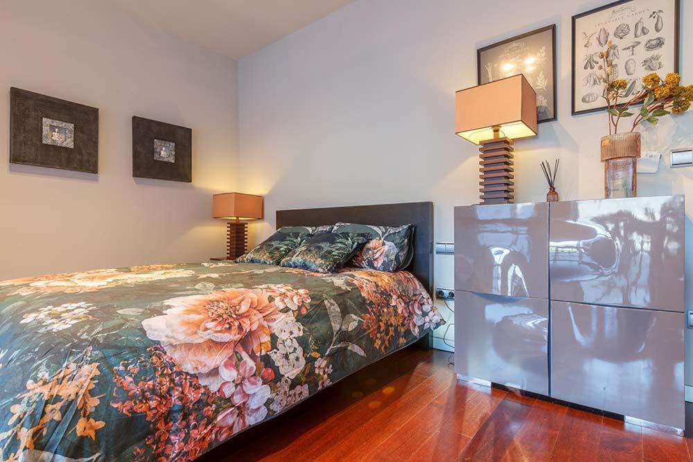 Vivienda Turistica Duplex Isozaki-Guggenheim Daire Bilbao Dış mekan fotoğraf