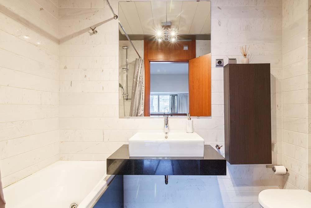 Vivienda Turistica Duplex Isozaki-Guggenheim Daire Bilbao Dış mekan fotoğraf